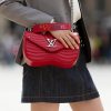 louis-vuitton-louis-vuitton-new-wave-chain-bag-mm-lv-new-wave-leather-handbags--M51943_PM1_Other view3