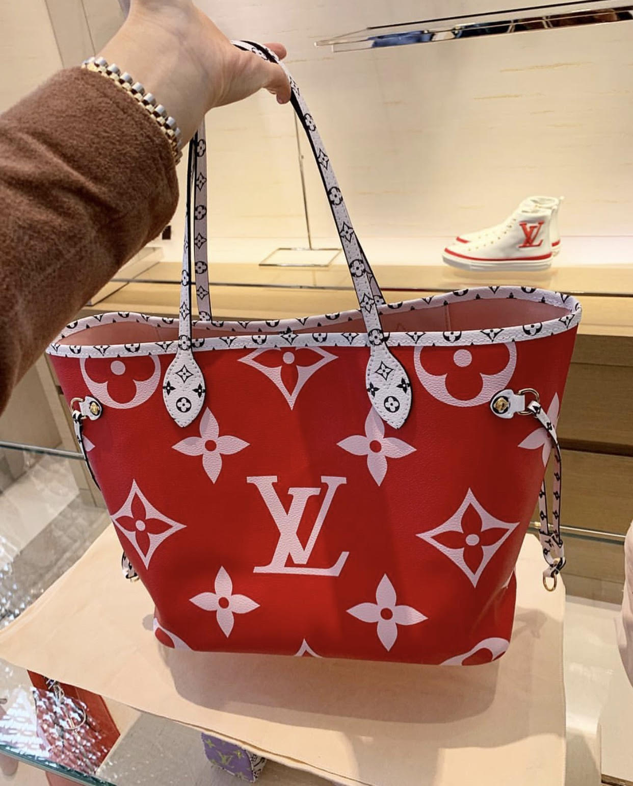 Closer Look Of Louis Vuitton Neverfull MM New Collection 2019 - Brands Blogger